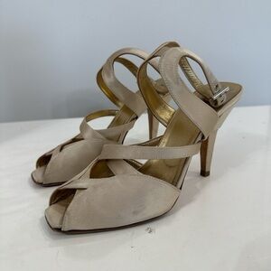 Elegant PRADA Milano satin heels crafted in Italy. 37.5